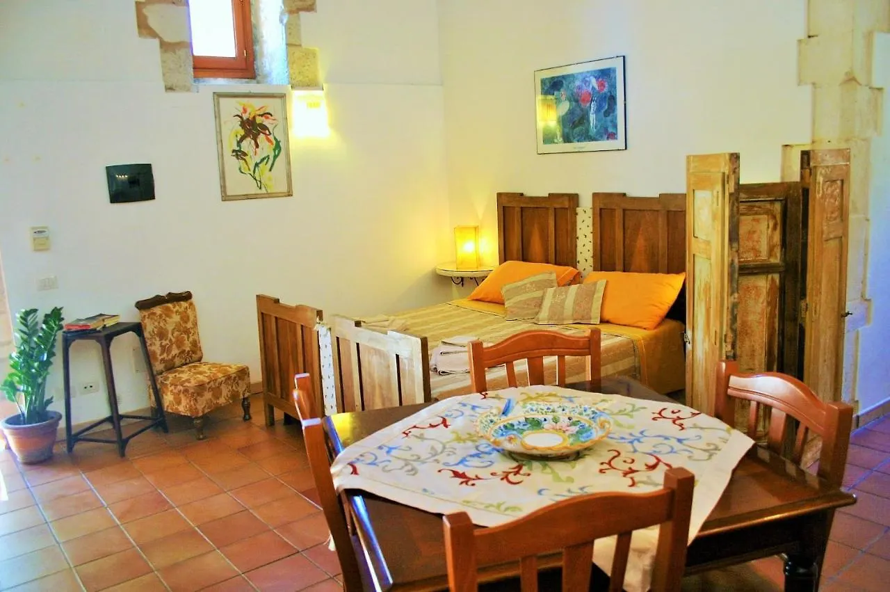 Vinciucci Bed & Breakfast Ispica 0*,